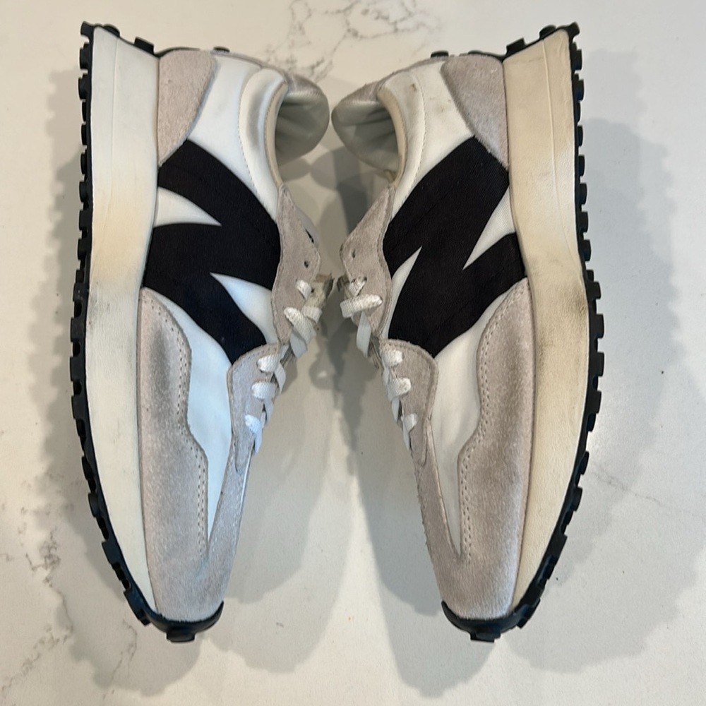 NEW BALANCE Women's 327 Shoes Size 9B In Sea Salt with NB 103 White And Black - Picture 7 of 13